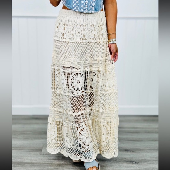 New POL crochet maxi skirt - Picture 6 of 12